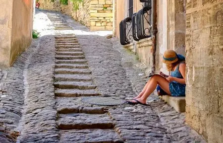 ����UѧԺ2026���ذ�װ